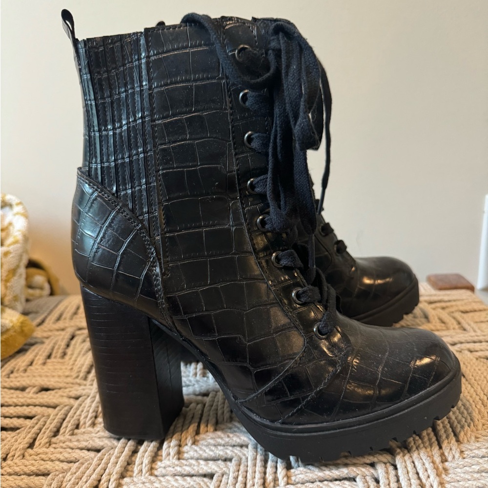 Steve Madden Black Boots